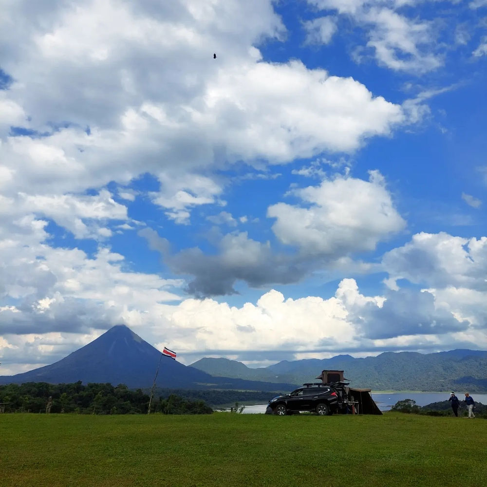 Camping y Mirador Montaña de Azúcar